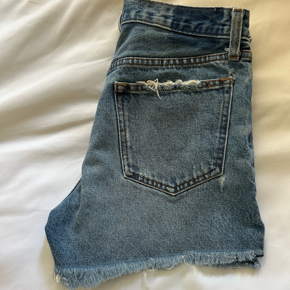 Mid Rise Boyfriend Short
